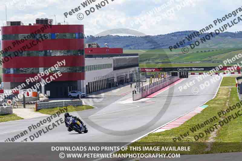 cadwell no limits trackday;cadwell park;cadwell park photographs;cadwell trackday photographs;enduro digital images;event digital images;eventdigitalimages;navarra;no limits trackdays;peter wileman photography;racing digital images;trackday digital images;trackday photos